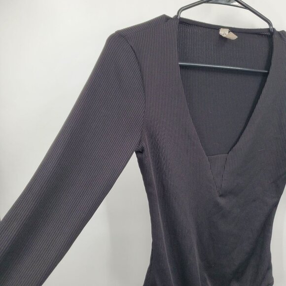 Free People Ribbed Long Sleeve V Neck Bodysuit Women Size Small Petite Black - Picture 2 of 13